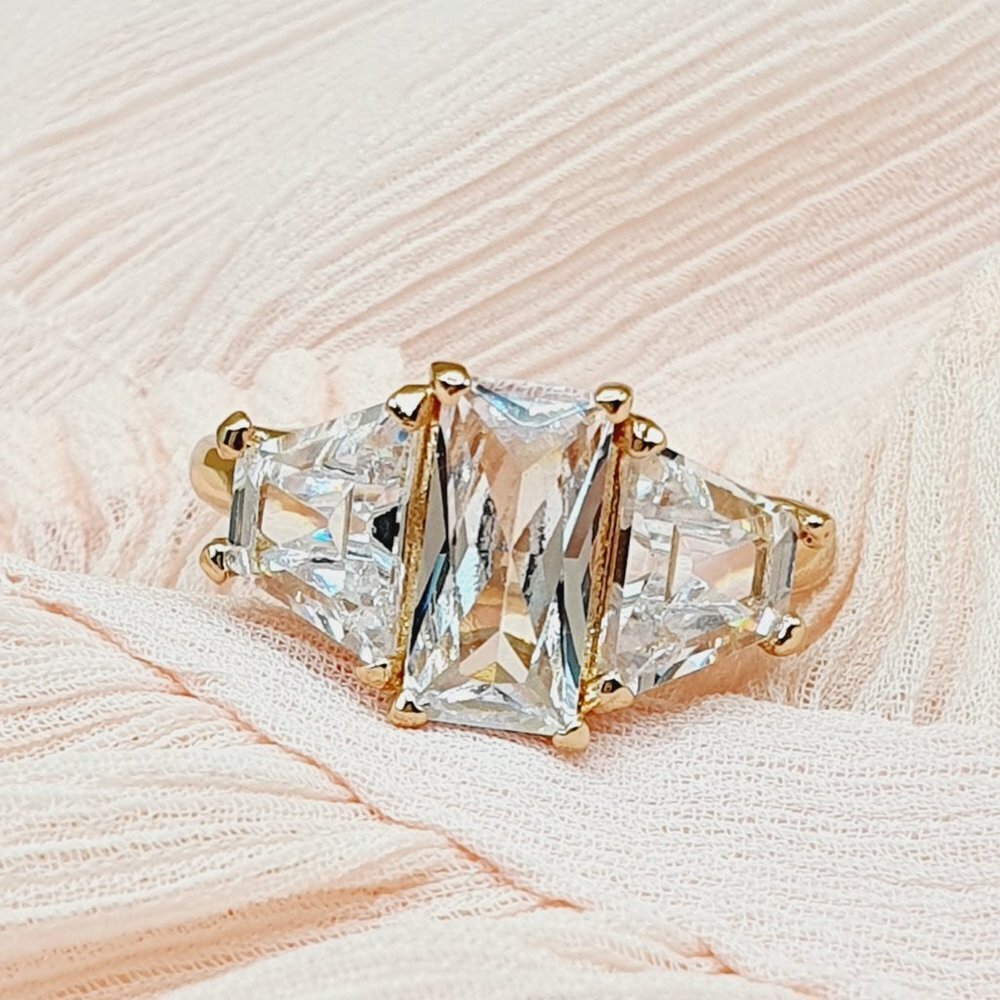 💍 Charm Crystal Clear White Gemstone Beautiful Wedding Rings  Women,INDN8270 - Picture 3 of 9